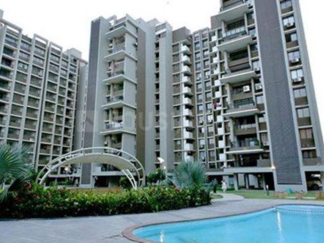 3 BHK Apartment in Satellite for resale Ahmedabad. The reference number is 20343751