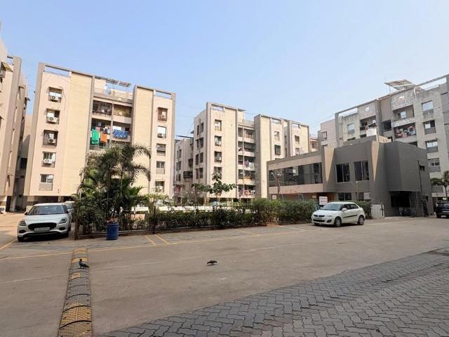 3 BHK Apartment in Sayajipura for resale Vadodara. The reference number is 20204758