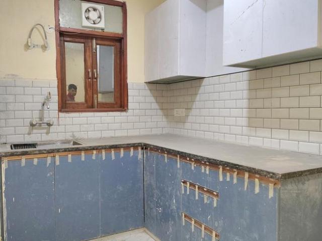 3 BHK Apartment in Said Ul Ajaib for resale New Delhi. The reference number is 18980191