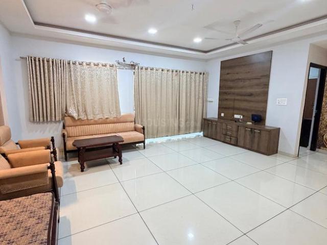 3 BHK Apartment in Saiyed Vasna for rent Vadodara. The reference number is 20739829