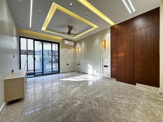3 BHK Apartment in Saket for rent New Delhi. The reference number is 19725161