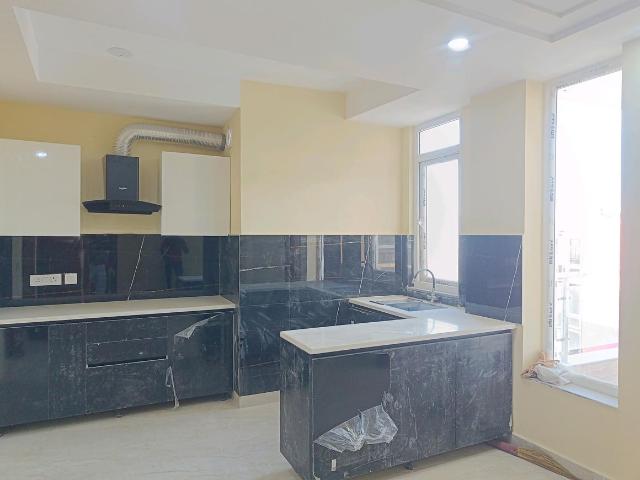 3 BHK Apartment in Saket for rent New Delhi. The reference number is 11516961