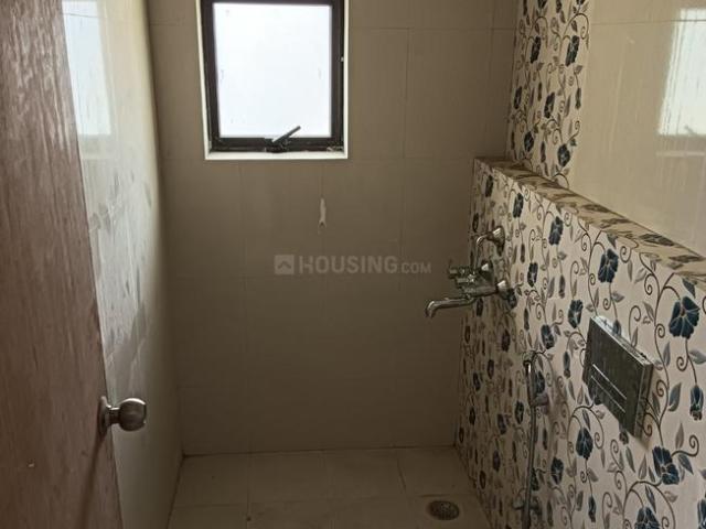 3 BHK Apartment in Santoshpur for resale EM Bypass. The reference number is 15868711