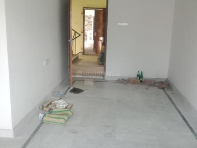 3 BHK Apartment in Santoshpur for resale Kolkata. The reference number is 15823235