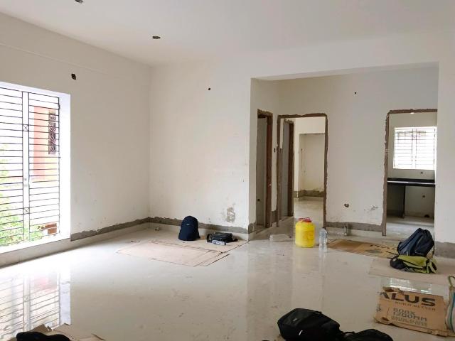 3 BHK Apartment in Santoshpur for resale Kolkata. The reference number is 20642459