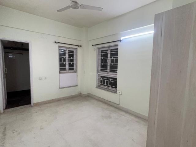 3 BHK Apartment in Santoshpur for resale Kolkata. The reference number is 20760412