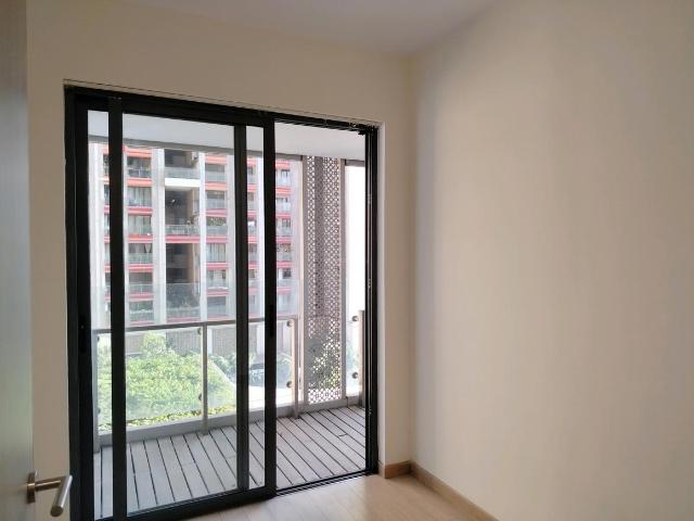 3 BHK Apartment in Santacruz East for resale Mumbai. The reference number is 19213374
