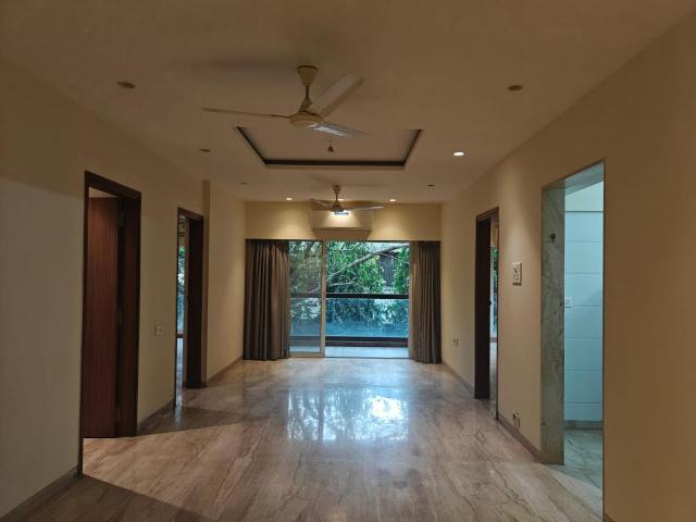 3 BHK Apartment in Santacruz East for resale Mumbai. The reference number is 20392548