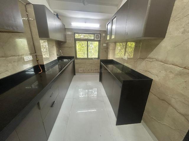 3 BHK Apartment in Santacruz West for rent Mumbai. The reference number is 20766492