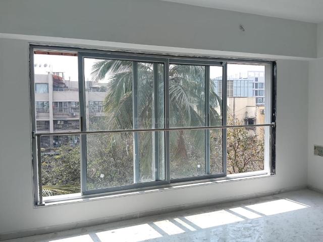 3 BHK Apartment in Santacruz West for resale Mumbai. The reference number is 19515290
