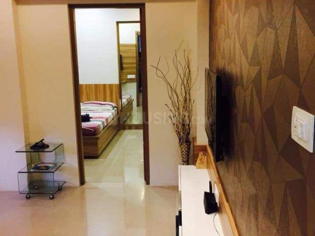3 BHK Apartment in Santacruz West for resale Mumbai. The reference number is 19450539