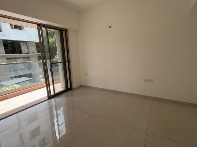 3 BHK Apartment in Saras Baug for resale Pune. The reference number is 20474043