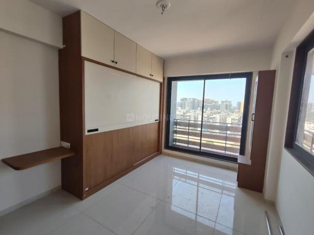 3 BHK Apartment in Sargasan for rent Gandhinagar. The reference number is 20044638