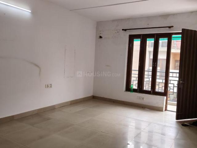 3 BHK Apartment in Sarita Vihar for rent New Delhi. The reference number is 18742559