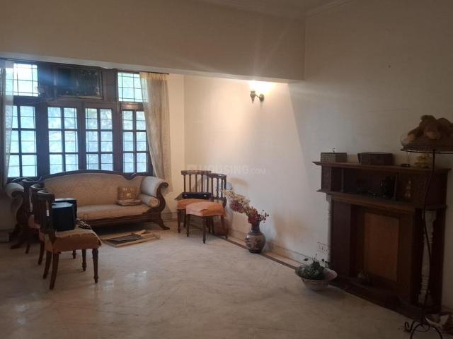 3 BHK Apartment in Sarita Vihar for resale New Delhi. The reference number is 16610757