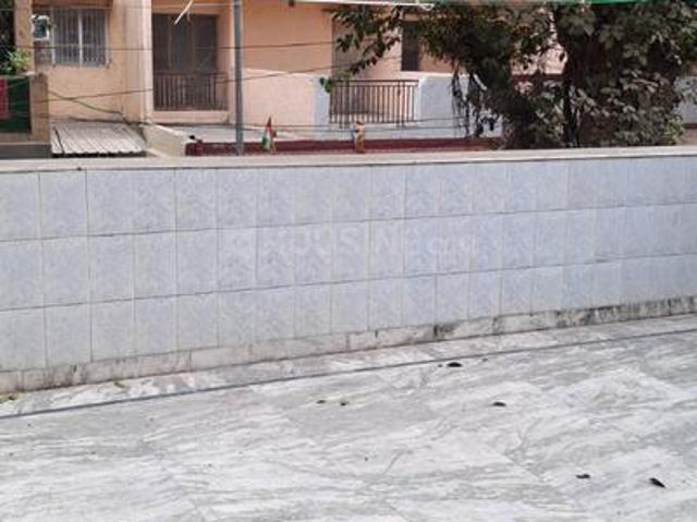 3 BHK Apartment in Sarita Vihar for resale New Delhi. The reference number is 19313271