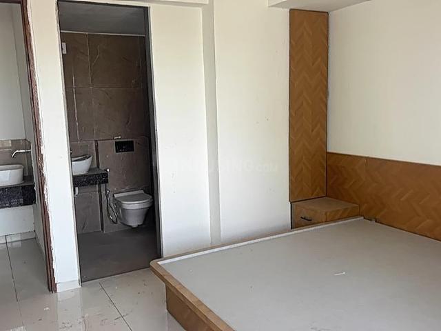 3 BHK Apartment in Science City for rent Ahmedabad. The reference number is 19786215