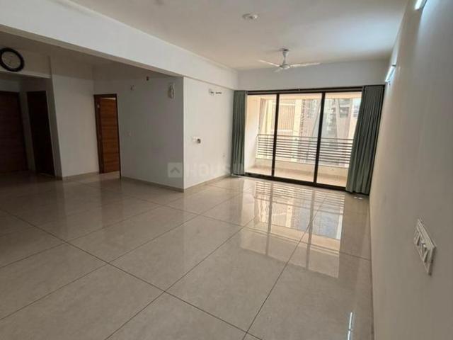 3 BHK Apartment in Science City for rent Ahmedabad. The reference number is 20843021