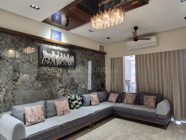 3 BHK Apartment in Science City for resale Ahmedabad. The reference number is 20229267