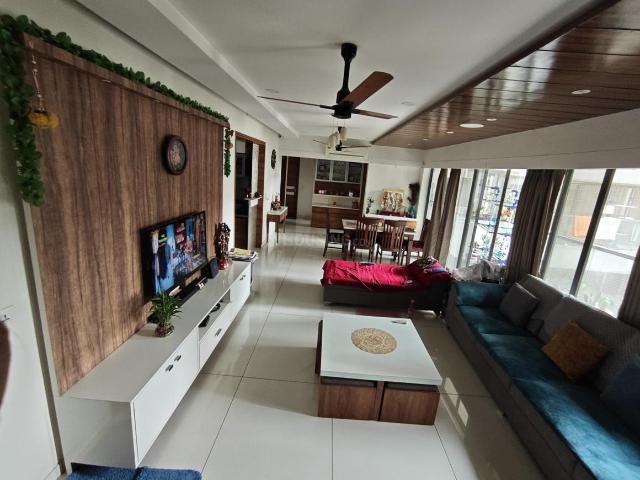 3 BHK Apartment in Science City for resale Ahmedabad. The reference number is 20435745