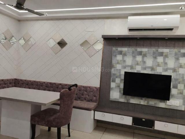 3 BHK Apartment in Sector 143 for rent Noida. The reference number is 19349904