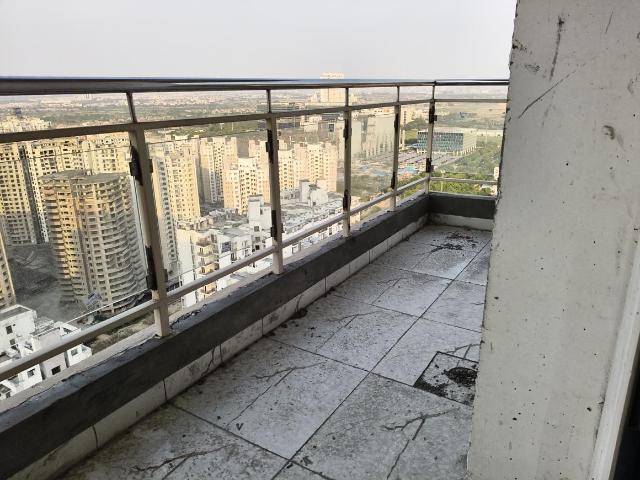 3 BHK Apartment in Sector 143 for rent Noida. The reference number is 19952081