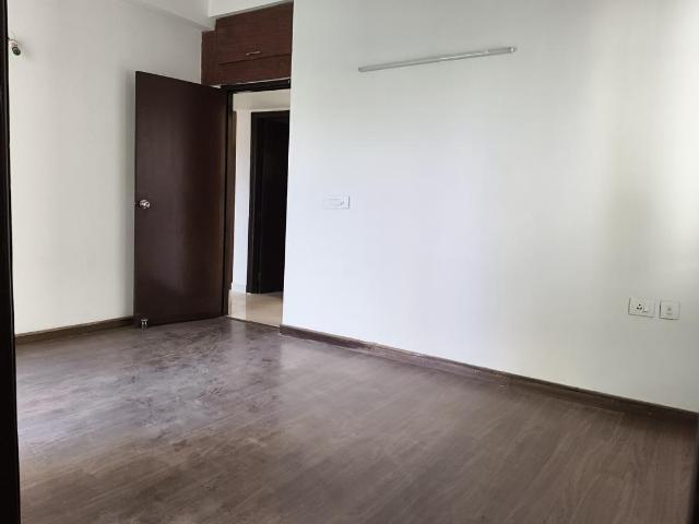 3 BHK Apartment in Sector 143B for rent Noida. The reference number is 19780717