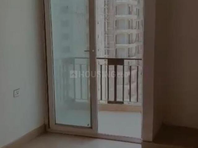 3 BHK Apartment in Sector 143B for resale Noida. The reference number is 20116085