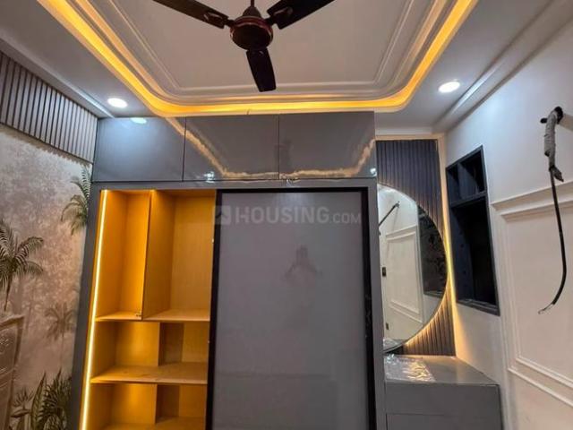 3 BHK Apartment in Sector 14 Dwarka for resale New Delhi. The reference number is 20739249