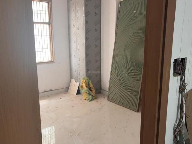 3 BHK Apartment in Sector 14 Dwarka for resale New Delhi. The reference number is 20941237