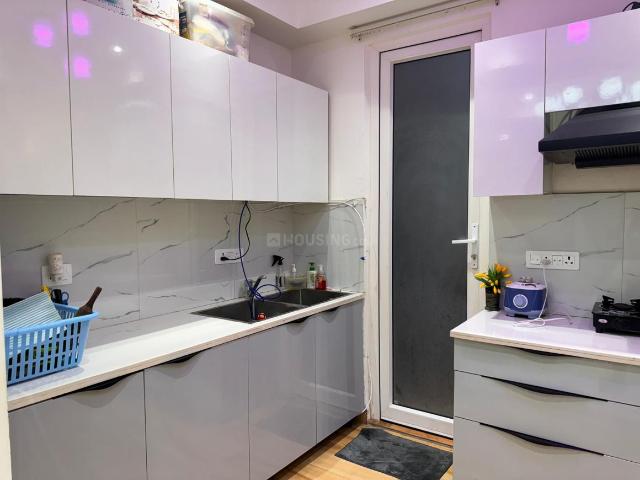 3 BHK Apartment in Sector 14 for rent Gurgaon. The reference number is 19672197