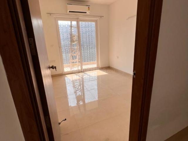 3 BHK Apartment in Sector 150 for rent Noida. The reference number is 18464379