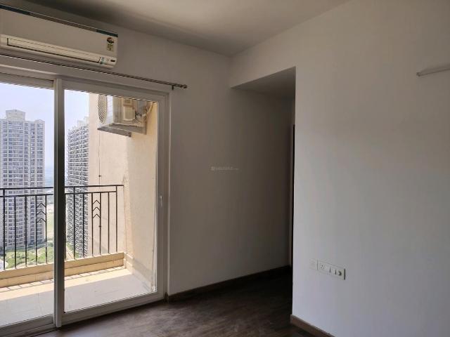 3 BHK Apartment in Sector 150 for rent Noida. The reference number is 19329820