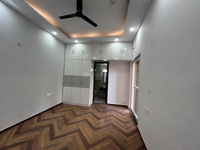 3 BHK Apartment in Sector 150 for rent Noida. The reference number is 19953399