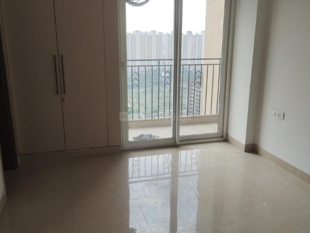 3 BHK Apartment in Sector 150 for rent Noida. The reference number is 19903787