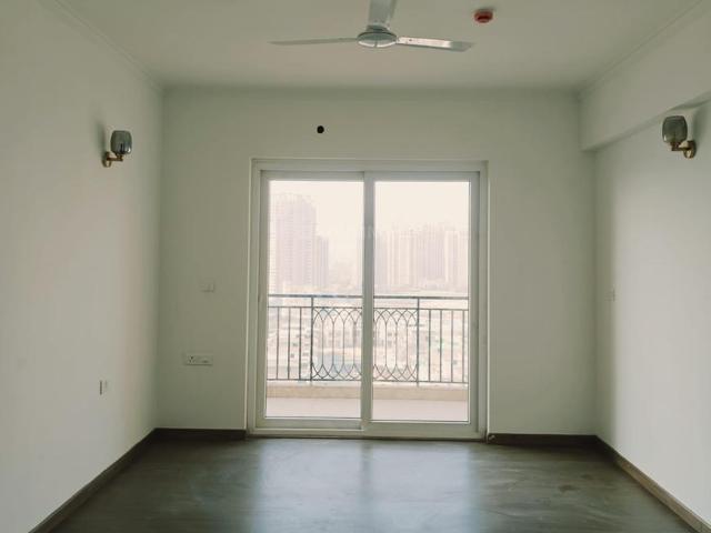 3 BHK Apartment in Sector 150 for rent Noida. The reference number is 20355921
