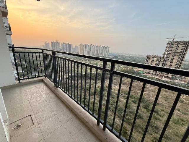 3 BHK Apartment in Sector 150 for rent Noida. The reference number is 20300930