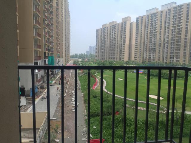 3 BHK Apartment in Sector 150 for rent Noida. The reference number is 20637412
