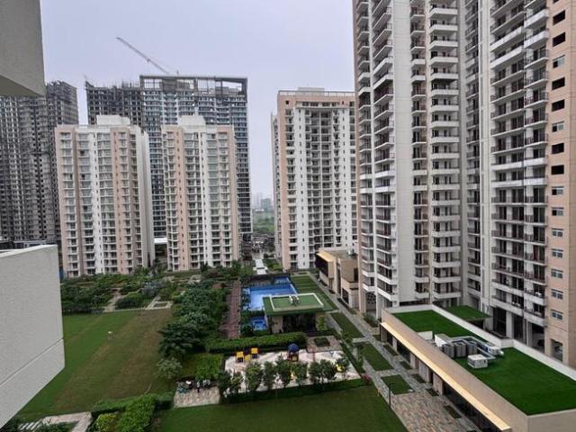 3 BHK Apartment in Sector 150 for rent Noida. The reference number is 20998777