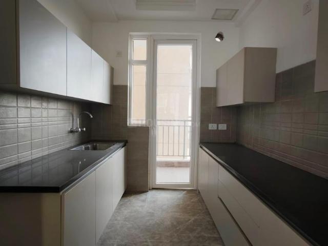 3 BHK Apartment in Sector 152 for rent Noida. The reference number is 20098128