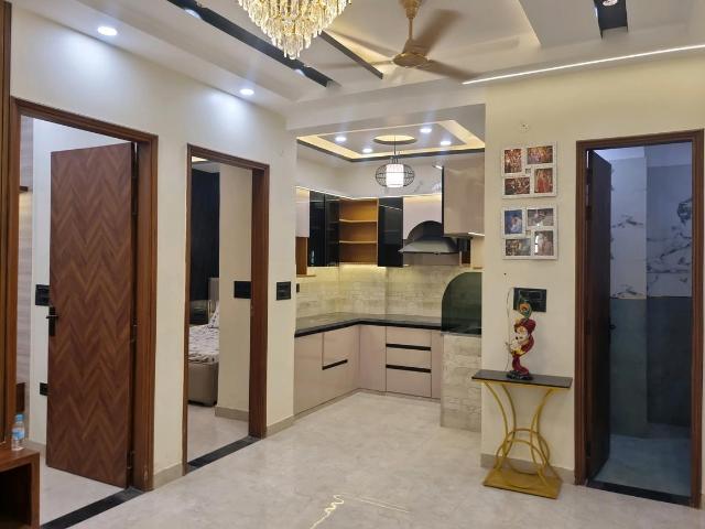 3 BHK Apartment in Sector 15 Dwarka for resale New Delhi. The reference number is 20067362