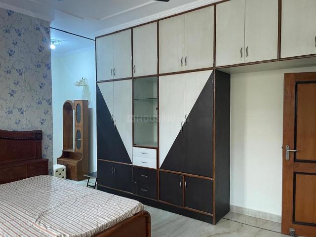 3 BHK Apartment in Sector 15 for rent Gurgaon. The reference number is 20373797
