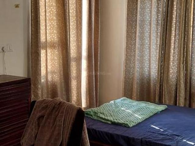 3 BHK Apartment in Sector 15 for rent Gurgaon. The reference number is 8580844