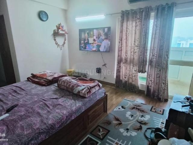 3 BHK Apartment in Sector 168 for rent Noida. The reference number is 12808042