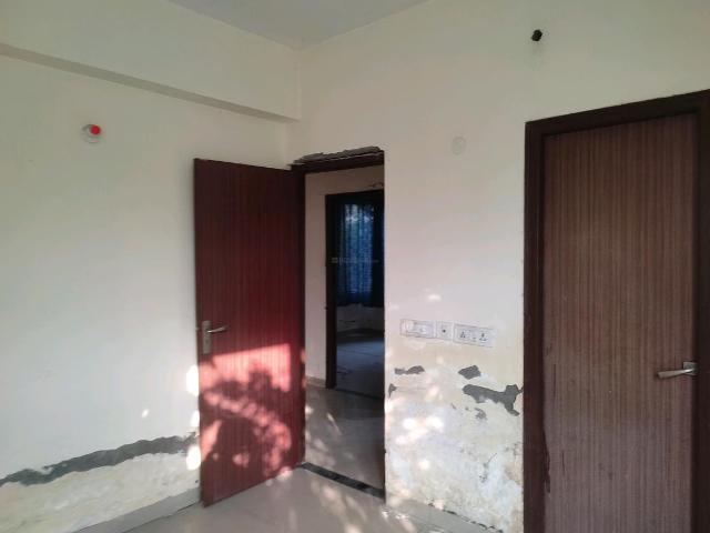 3 BHK Apartment in Sector 168 for rent Noida. The reference number is 18319980