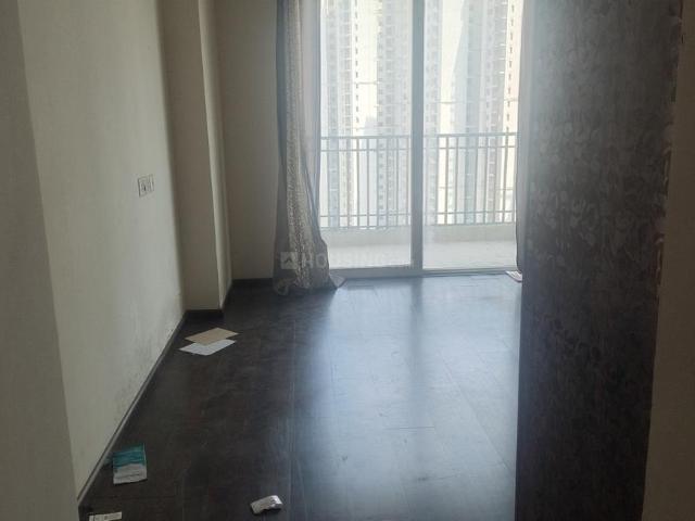 3 BHK Apartment in Sector 168 for rent Noida. The reference number is 19914412