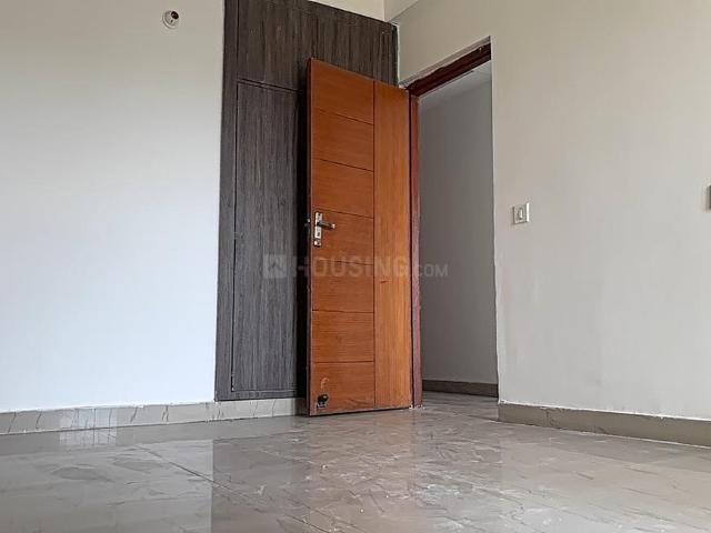 3 BHK Apartment in Sector 168 for rent Noida. The reference number is 20075515
