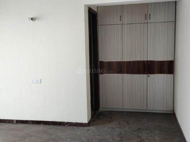 3 BHK Apartment in Sector 168 for resale Noida. The reference number is 19586277