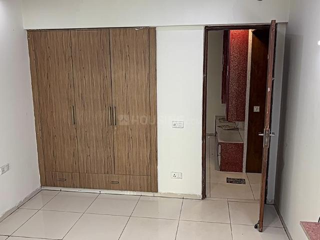 3 BHK Apartment in Sector 168 for resale Noida. The reference number is 19901258