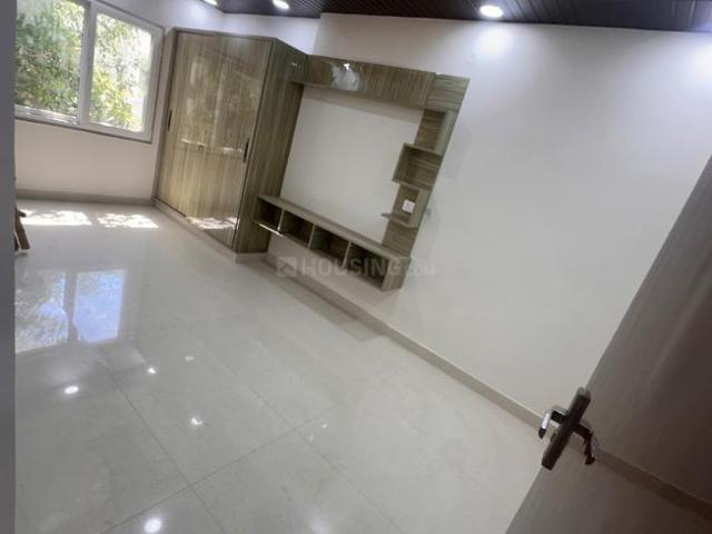 3 BHK Apartment in Sector 17 Dwarka for resale New Delhi. The reference number is 20028203